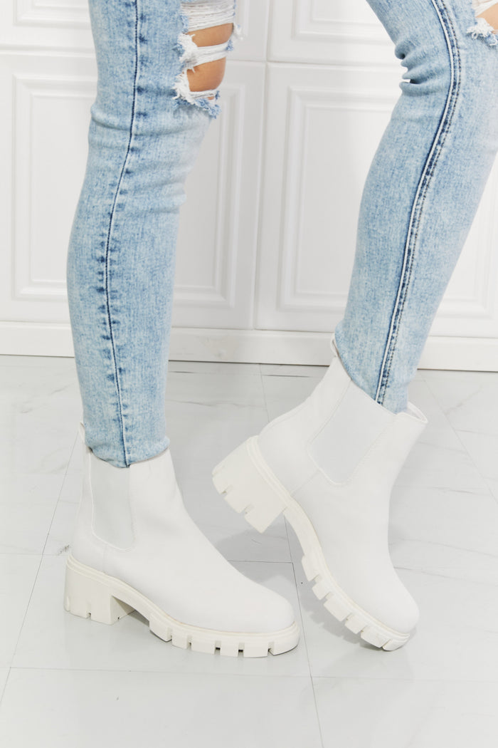 Work For It Matte Chelsea Boots in White
